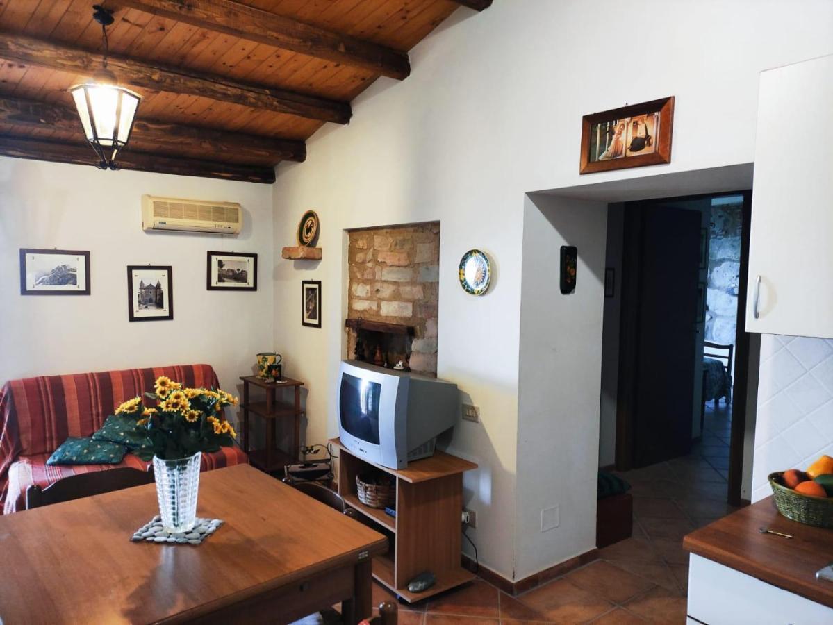 A Casa Di Peppino Villa Greco Tindari Zewnętrze zdjęcie
