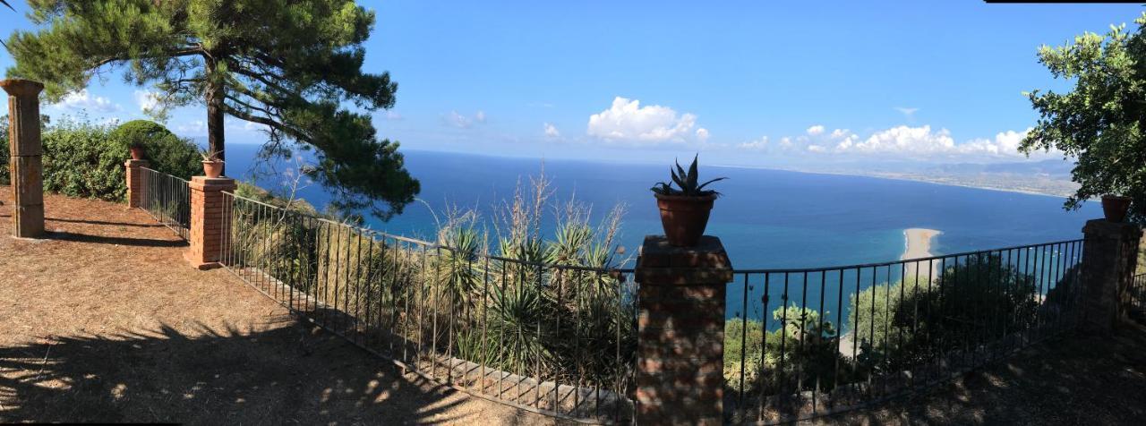 A Casa Di Peppino Villa Greco Tindari Zewnętrze zdjęcie